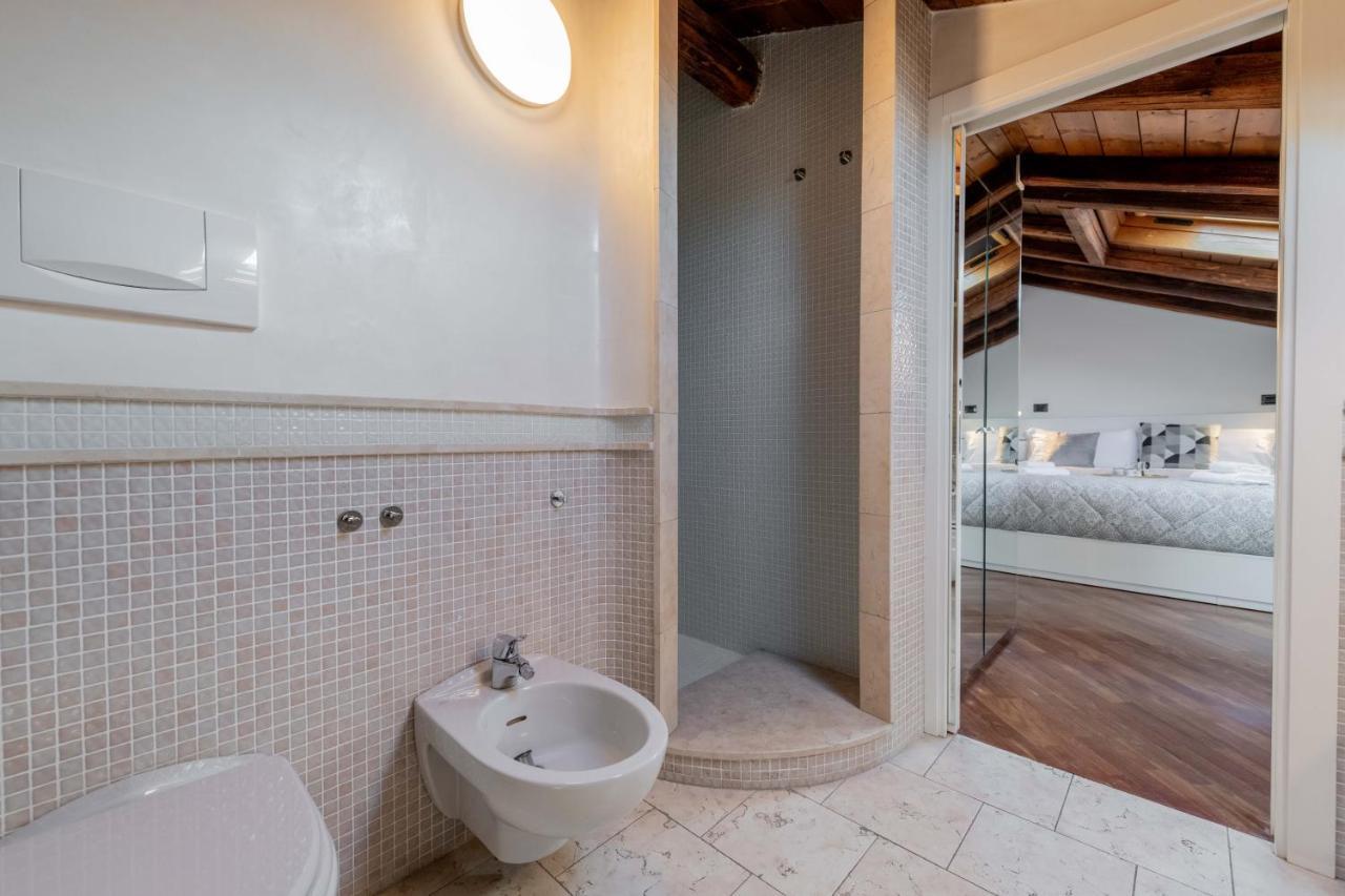 Realkasa Attico Indipendenza Apartman Bologna Kültér fotó