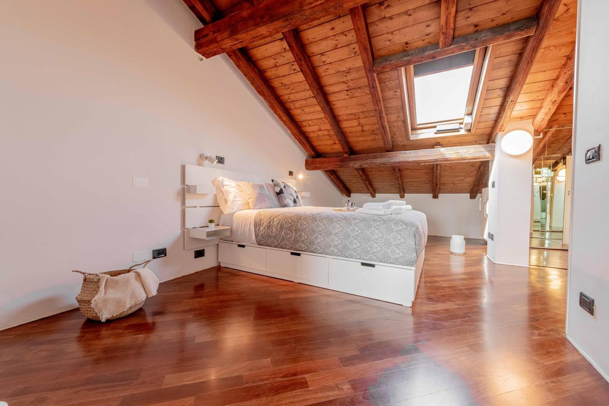 Realkasa Attico Indipendenza Apartman Bologna Kültér fotó